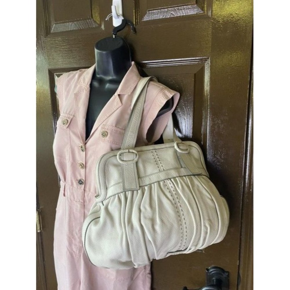 Cole Haan Xl Wqhite Leather Shoulder Bag - Picture 8 of 8